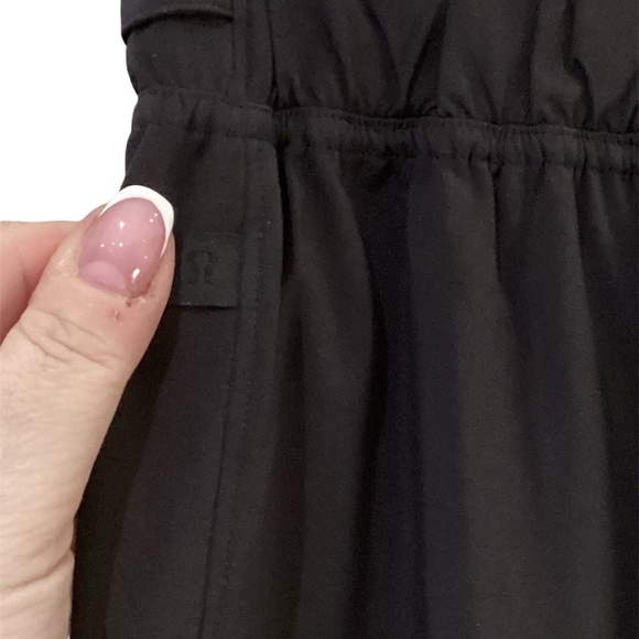 Lululemon ‘Noir’ Pants - Size 2 - Picture 5 of 6